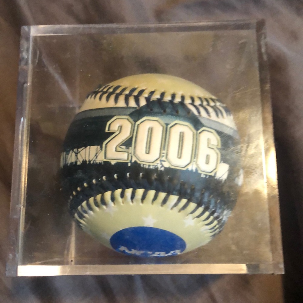 2006 World Series Ball (: